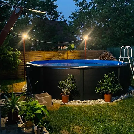 Bronz Apartament *